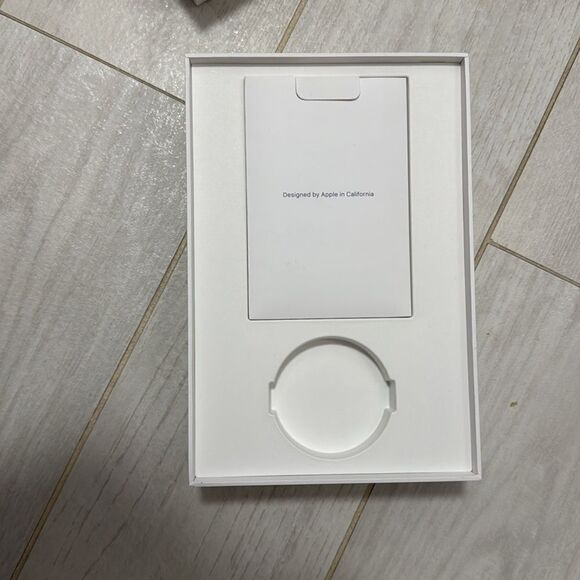 Apple iPad mini box - Picture 4 of 4